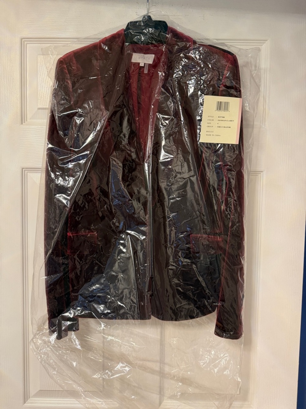 Deep Burgundy Velvet Single-Button Blazer - Picture 6 of 6